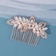 Accesoriu par agrafa tip pieptene cu flori si frunze din cristale si perle Accesoriu par agrafa tip pieptene cu flori si frunze din cristale si perle