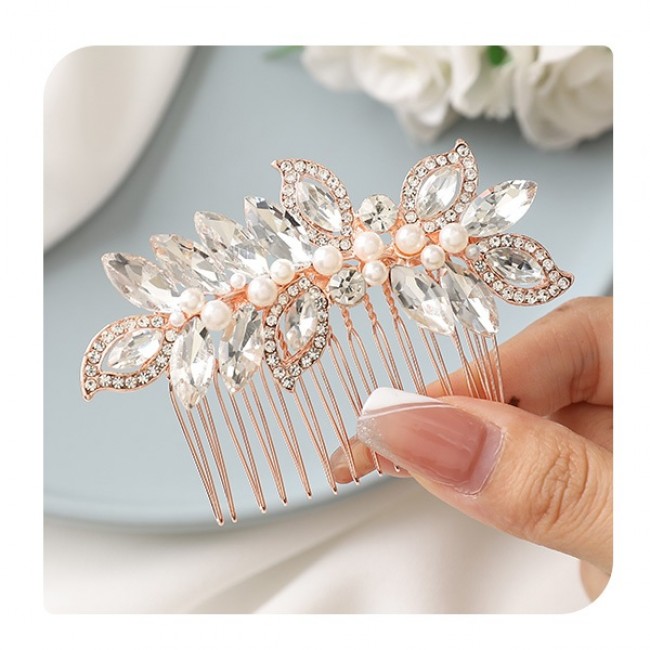 Accesoriu par agrafa tip pieptene cu flori si frunze din cristale si perle Accesoriu par agrafa tip pieptene cu flori si frunze din cristale si perle