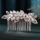 Accesoriu par agrafa tip pieptene cu flori si frunze din cristale si perle Accesoriu par agrafa tip pieptene cu flori si frunze din cristale si perle