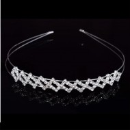 Diadema coronita cu zirconii Straluciri de Diamante