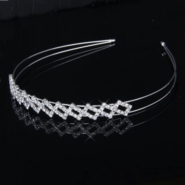 Diadema coronita cu zirconii Straluciri de Diamante Diadema coronita cu zirconii Straluciri de Diamante