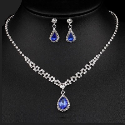 Set Colier si Cercei Sapphire Mademoiselle Set Colier si Cercei Sapphire Mademoiselle