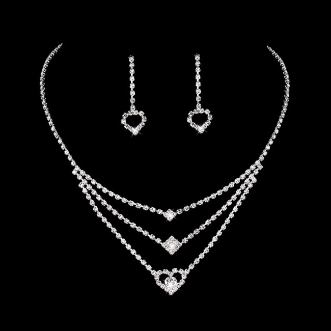 Set Colier si Cercei Elegant cu Inimioara Set Colier si Cercei Elegant cu Inimioara