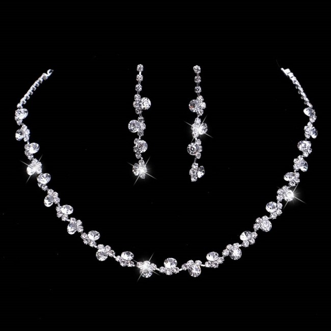 Set Colier si Cercei Diva Set Colier si Cercei Diva