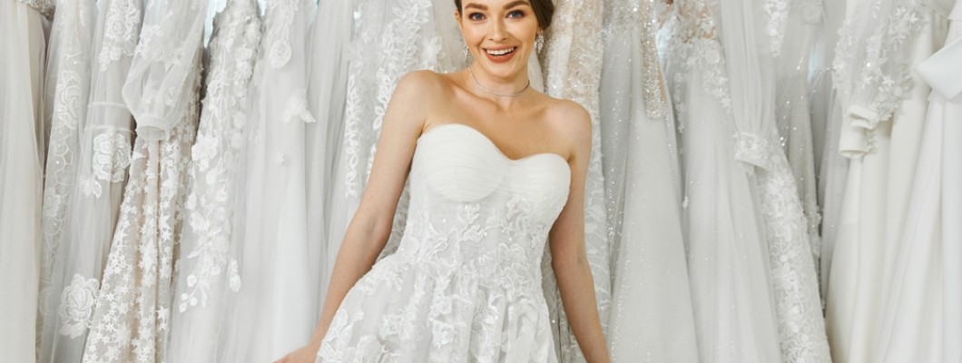 Ce bijuterii porti la proba rochiei de mireasa? De ce e important sa le ai la tine