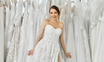 Ce bijuterii porti la proba rochiei de mireasa? De ce e important sa le ai la tine
