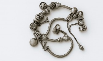 De ce se innegreste argintul? Cauze si solutii