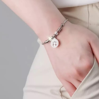 Bratara argintie reglabila din inox cu charm copacul vietii Bratara argintie reglabila din inox cu charm copacul vietii