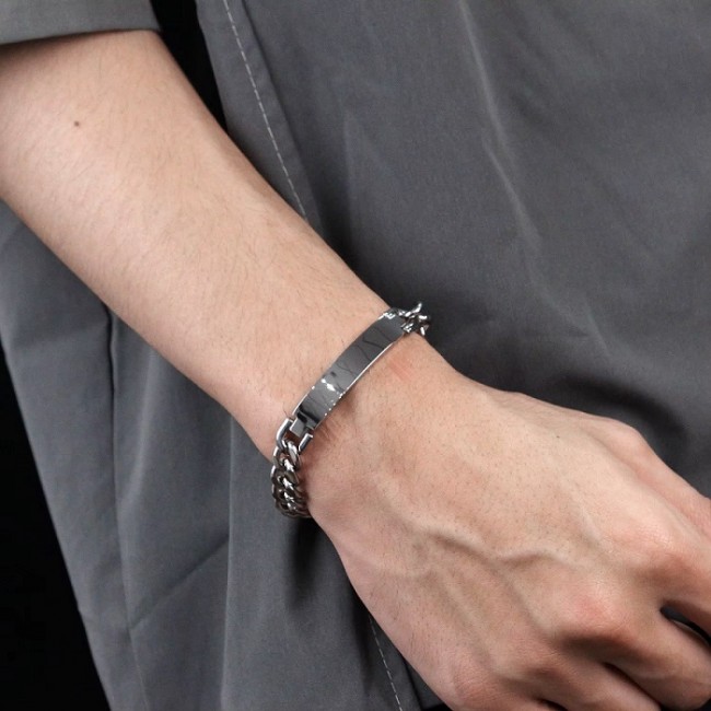 Bratara inox pentru barbati cu zale si placuta Bratara inox pentru barbati cu zale si placuta