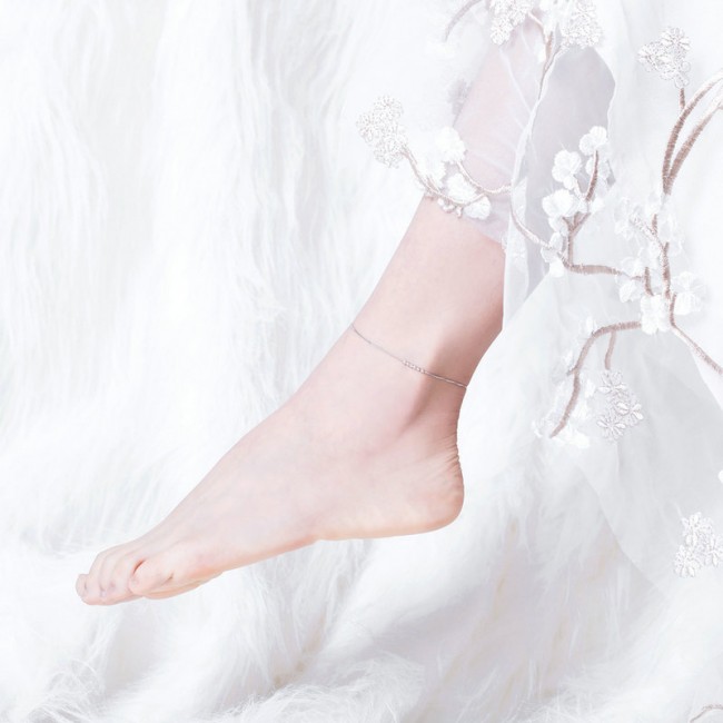 Bratara de glezna din argint cu 6 bilute