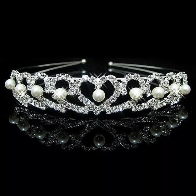 Diadema coronita cu inimi de zirconiu si perlute