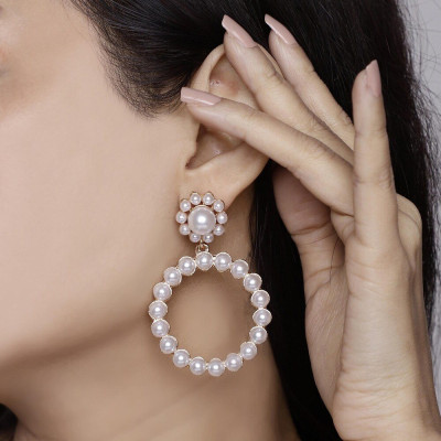 Cercei eleganti cu perle Silver Pearl Hoop