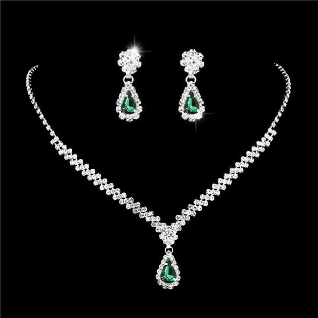 Set bijuterii colier si cercei Josephine cu cristale verde smarald