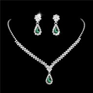 Set bijuterii colier si cercei Josephine cu cristale verde smarald