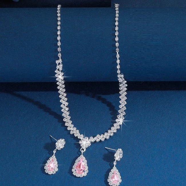 Set bijuterii colier si cercei Josephine cu cristale roz Set bijuterii colier si cercei Josephine cu cristale roz
