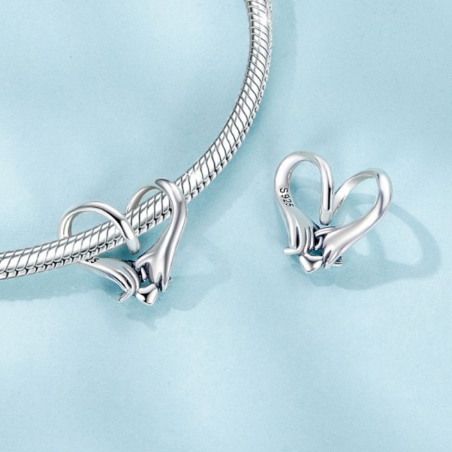 Talisman argint maini in forma de inima