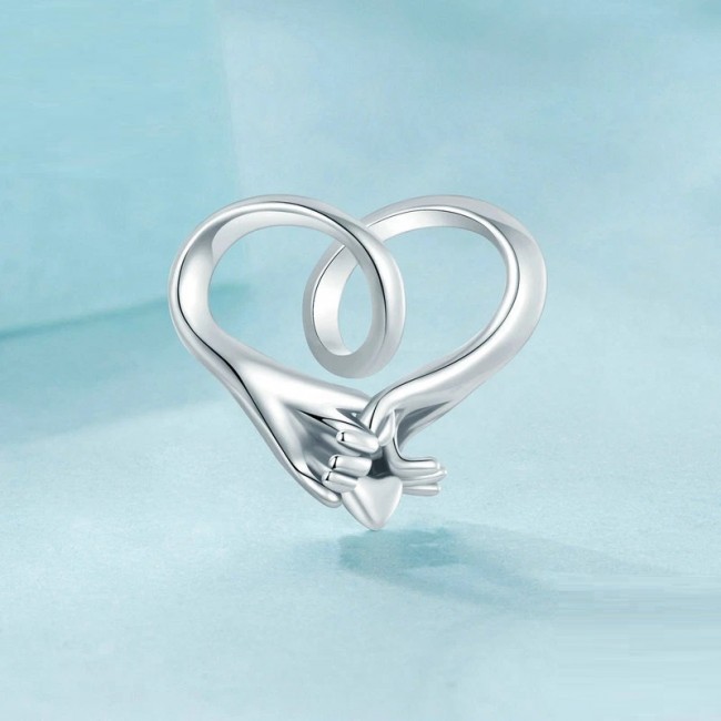 Talisman argint maini in forma de inima