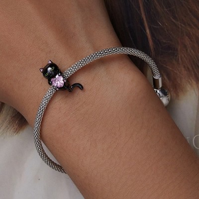 Talisman argint pisica neagra cu inima roz Talisman argint pisica neagra cu inima roz