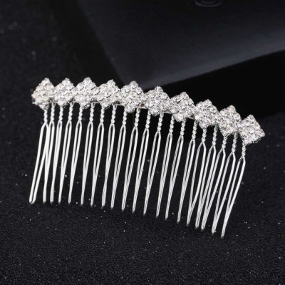 Accesoriu par agrafa tip pieptene Dazzy cu diamante de zirconiu cubic 