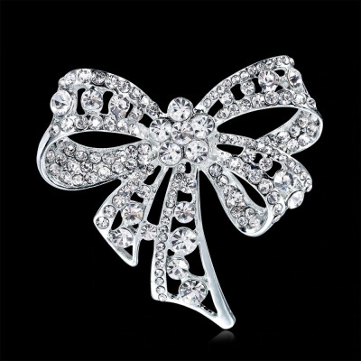 Brosa in forma de Funda Sclipiri de Diamante