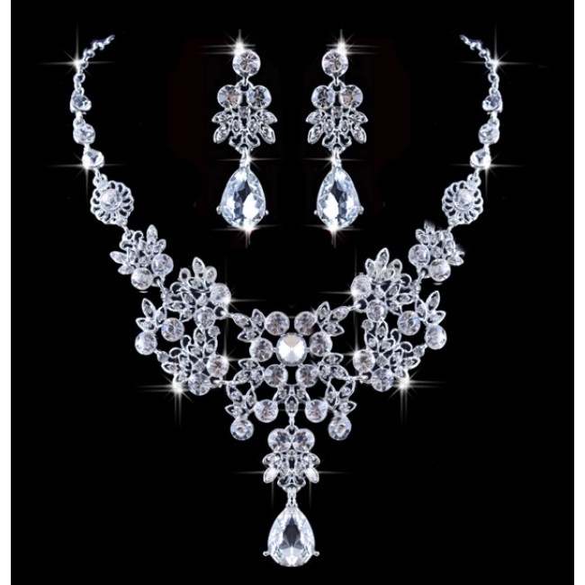 Set Colier si Cercei Luxury Crystals