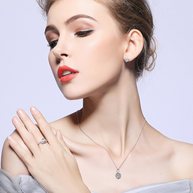 Cercei argint Diamonds Hearts Studs