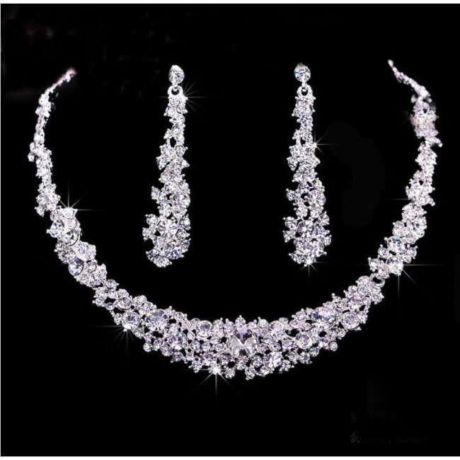Set Bijuterii Colier si Cercei Elegant Diamond