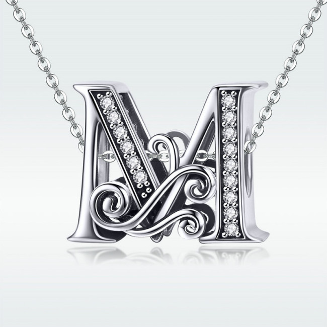 Talisman argint Litera M