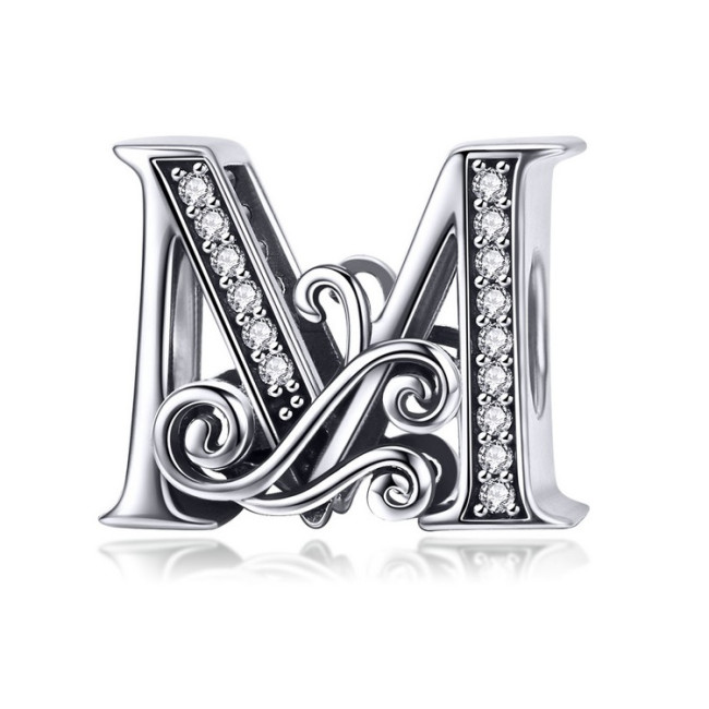 Talisman argint Litera M