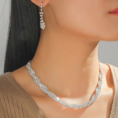 Set Colier si Cercei Bella Brilliance Set Colier si Cercei Bella Brilliance