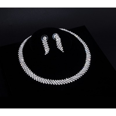 Set bijuterii colier si cercei Perfect Set bijuterii colier si cercei Perfect