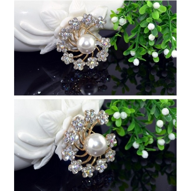 Brosa Crystal Pearl Flowers