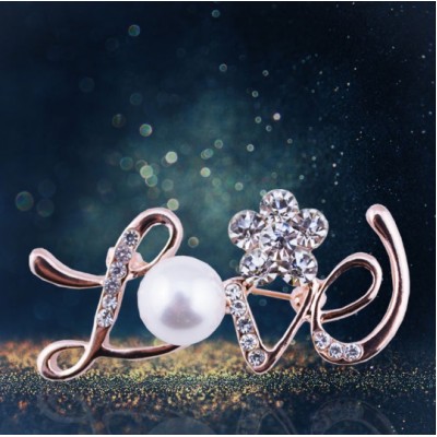 Brosa Pearl Crystal Love Brosa Pearl Crystal Love