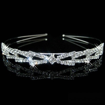 Diadema Coronita in forma de funda din cristale Diamond Queen  Diadema Coronita in forma de funda din cristale Diamond Queen