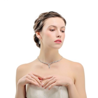 Set Colier si Cercei Royal Diamonds Set Colier si Cercei Royal Diamonds